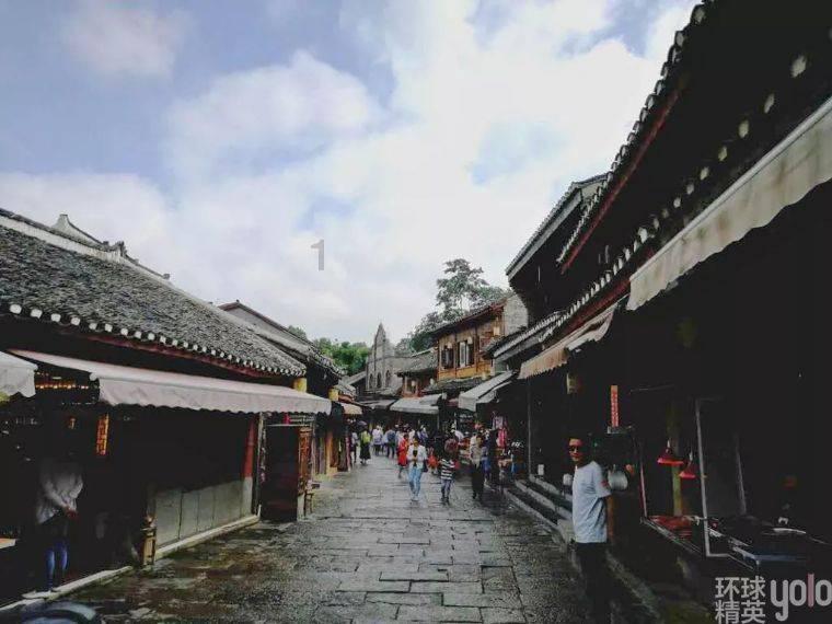 明年本命年 但是父亲去世未过百日 ，穿不穿红内衣？游戏画面